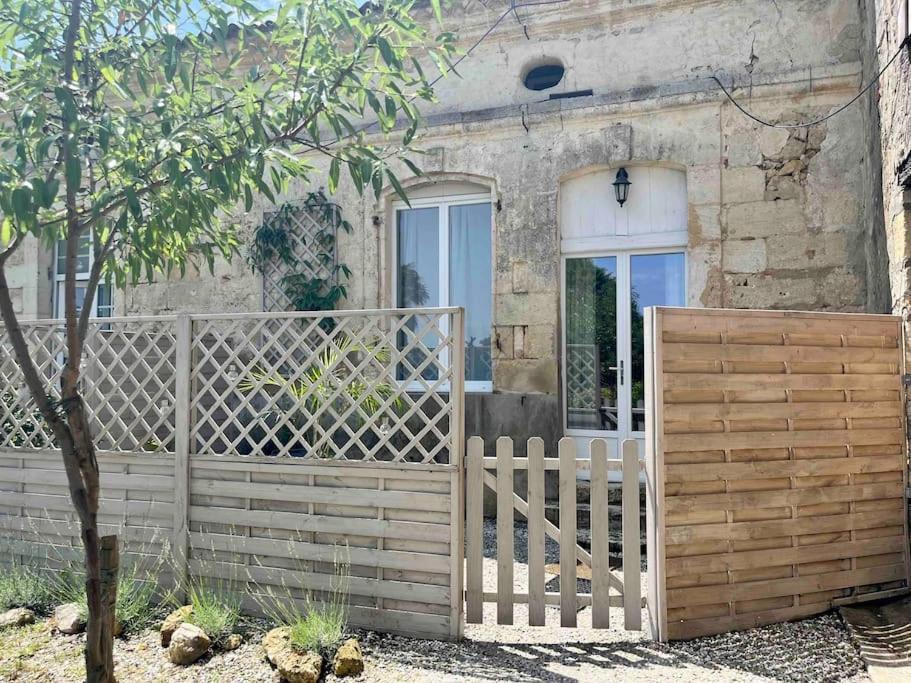 Beau Gite Dans Domaine Viticole & Arboricole Cursan Exteriör bild
